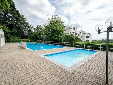 Residieren Sie in einer der besten Lagen Wiens, traumhafter Fernblick, Pool, Garage, große Loggia