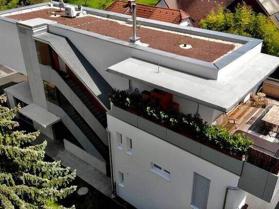 Exklusives Penthouse mit Luxusküche, Traumterrasse und 3 verschließbaren Carports in 8010 Graz - absolute Ruhelage!