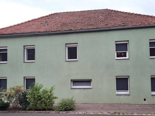 GROSSES WOHNHAUS MIT TOLLEM GARTEN SAMT HERRLICHEN SONNENTERRASSEN IN GEDERSDORF