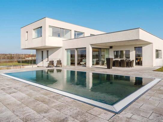 MODERNE RESIDENZ IN MALERISCHER HÜGELLAGEArchitekturtraum nahe der Messestadt Ried