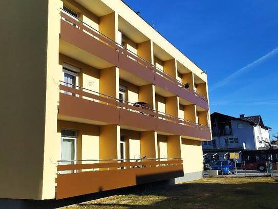 IBK-Hötting UNI-Nähe: Sanierte helle, sonnige Kleingarconniere mit Balkon in einem komplett sanierten Wohnhaus!