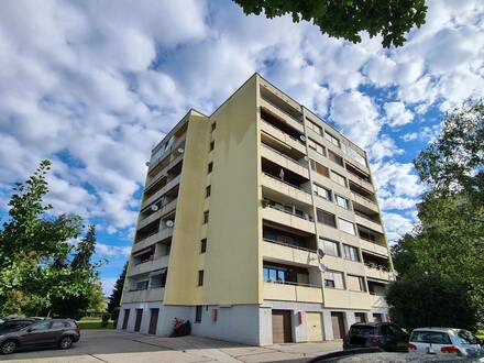 Wohnung für Sanierer - 42m2 - schöner großer Westbalkon - die Wohnung befindet sich im Rohzustand.