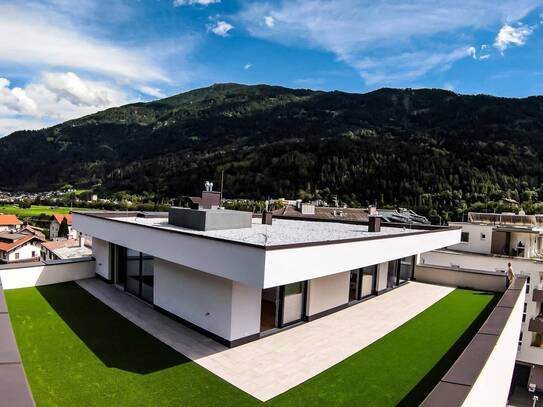 Luxus der Extraklasse: Penthouse-Wohnung mit riesiger Dachterrasse in traumhafter Aussichtslage!