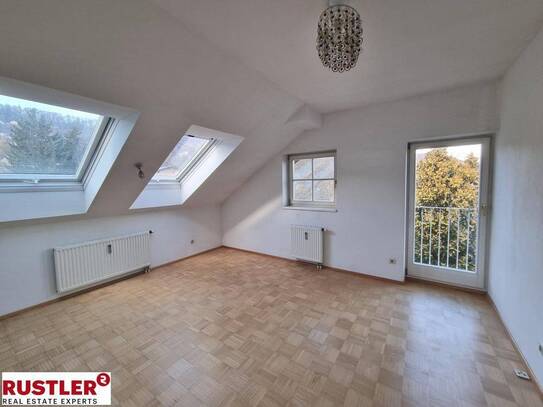 Wohnen im Grünen ! Helle 3-Zimmerwohnung Nähe Belgierkaserne