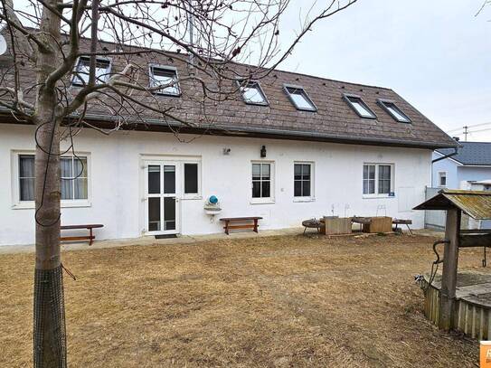 GARTENLIEBHABER AUFGEPASST - RUHIGES EINFAMILIEN - ODER WOCHENENDHAUS MIT GARAGE UND NEBENGEBÄUDEN