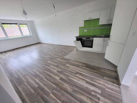 ++ BJ 2021 + Bahnhofsnähe + HELLE 2 ZIMMER WOHNUNG mit 6,4m² LOGGIA +++
