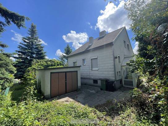 EINFAMILIENHAUS MIT RENOVIERUNGSBEDARF BZW. BAUGRUND FÜR DOPPELHAUS