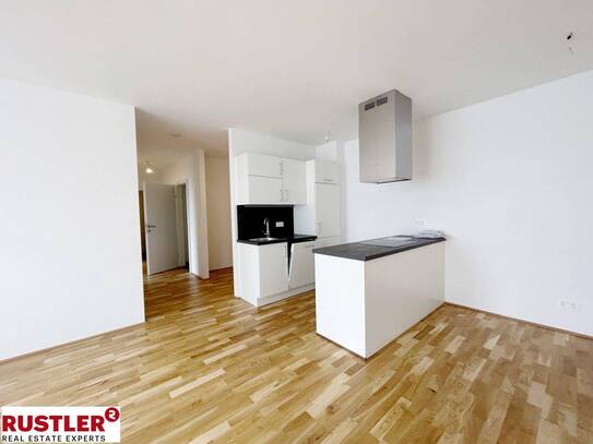 3 Zimmer DG Wohnung mit 15m² Dachterrasse ab sofort verfügbar