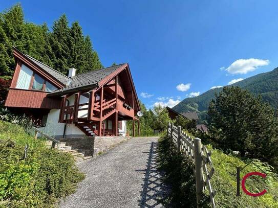 Ski-in ski-out Ferienhaus direkt an der Piste mit traumhafter Aussicht und Freizeitwohnsitz-Widmung