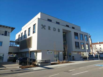 Repräsentative und moderne Praxis- oder Büro´s, mit Dachterrasse in bester Lage, inkl. 2 TG Plätze