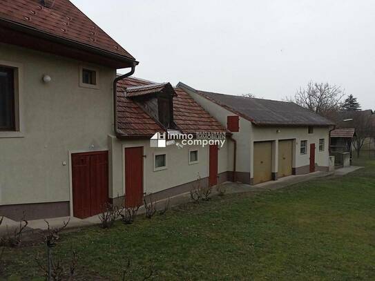 Ehemaliges Bauernhaus in Kittsee: 102m² voller Potenzial für 307.000,00 € mit 2 Garagen und Nebengebäuden