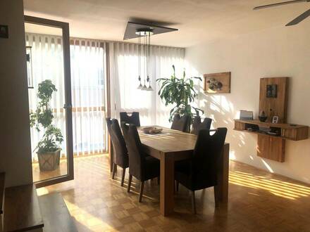 Schwaz: Gepflegte 3-Zimmer-Maisonette-Balkonwohnung in zentraler Wohnlage