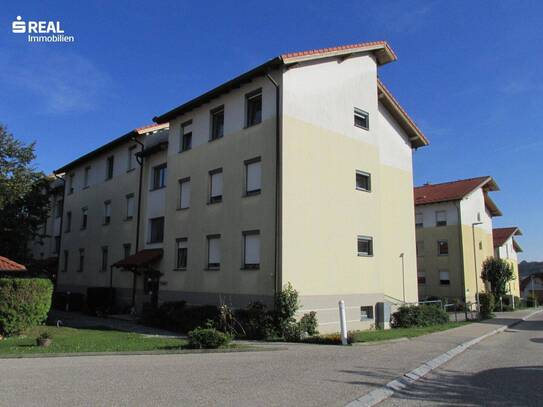 Moderne Eigentumswohnung in Gföhl - 83 m², Wintergarten-Balkon und Garage