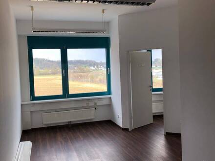 Büro- oder Geschäftsfläche zu MIETEN