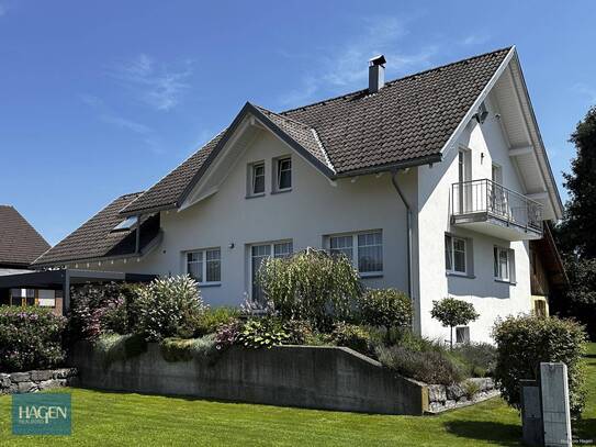 Gepflegtes Einfamilienhaus mit Keller und netter Loggia