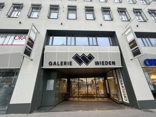 Geschäftsfläche mit Außensichtbarkeit in der Galerie Wieden zu mieten