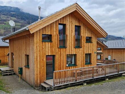 Ferienimmobilie zur Kapitalanlage: Attraktives Holz-Chalet mit Bergpanorama im Ferienpark Kreischberg