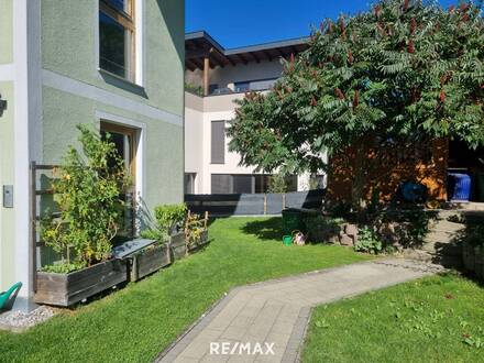 Großzügige 5-Zimmer- Maisonettewohnung mit viel Zubehör