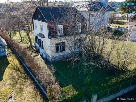 Charmanter Altbau mit sonnigem Grundstück und traumhaftem Fernblick!