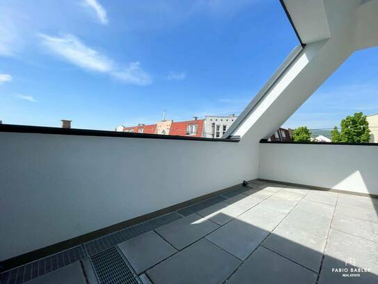 PROVISIONSFREI - NEUBAU | Klimatisierte 2-Zimmer Dachgeschoss-Traum mit Anninger-Blick & großer Dachterrasse im Zentrum