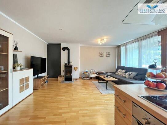 Traumhaft sonnige 3-Zimmer-Wohnung im Dachgeschoß mit TG-Platz