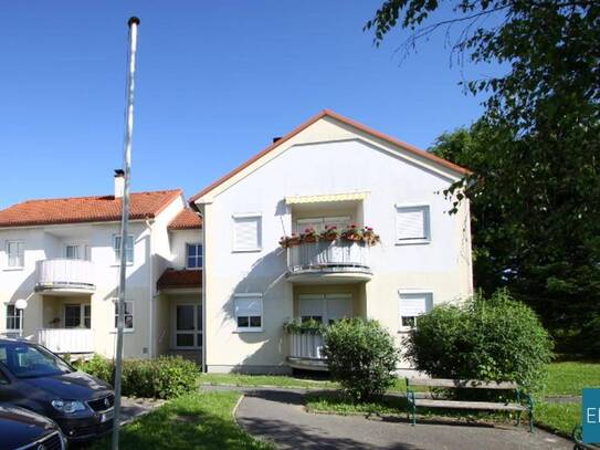 3-Zimmerwohnung im EG mit Loggia