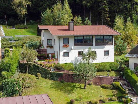 WOHNHAUS IN SPITTAL AN DER DRAU - RUHIGE LAGE IM GRÜNEN, STADTNÄHE UND HERRLICHE AUSSICHT