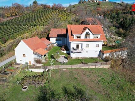 Einfamilienhaus mit Landwirtschaft und wunderbarer Aussichtslage in Pischelsdorf am Kulm