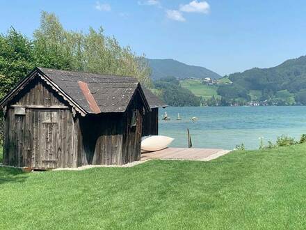 Platz an der Sonne am Mondsee!Privilegiertes Seeleben mit privatem Badeplatz