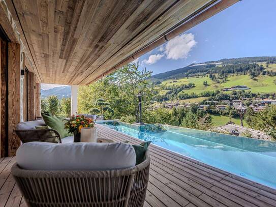 Traumhaftes Neubau-Chalet auf der Sonnenseite mit Infinity-Pool