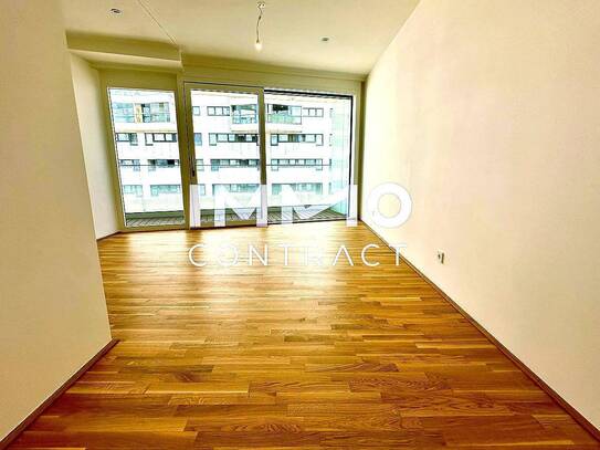 Stylish single apartment with outdoor space - excellent location!