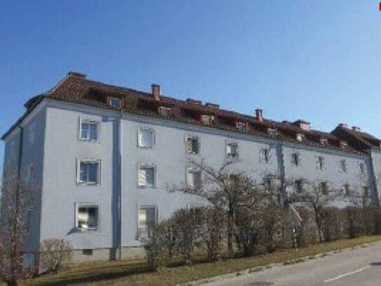 Lokalbahn-Nähe! Wohlfühlen in ländlicher Umgebung - attraktives Preis-/Leistungsverhältnis. Helle 3-Raum-Wohnung in ruh…