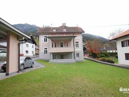 Ein Traumhaus in Pfaffenhofen: 8 Zimmer, 288.3 m², vollsaniert!