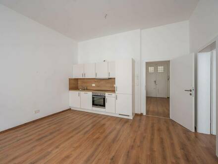 ++NEU++ Sanierte 2-Zimmer Altbau-Wohnung in toller Lage!