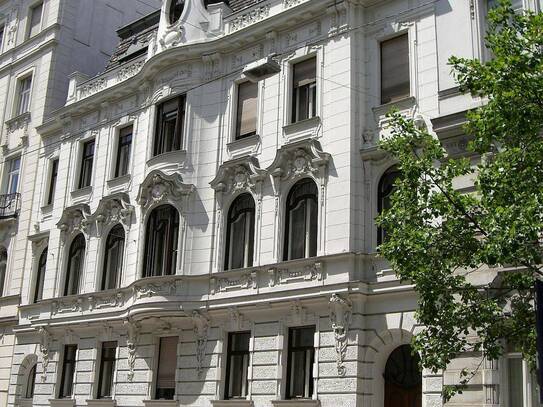 Repräsentatives Palais/Bürohaus unweit des Schwarzenbergplatzes