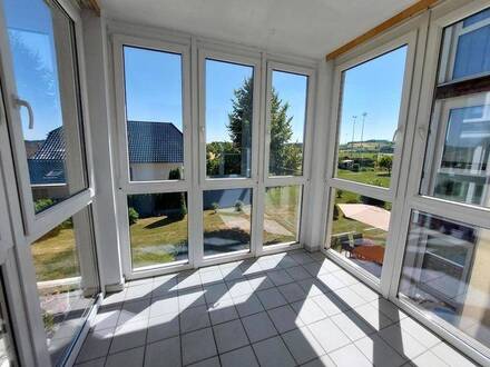 Herrlicher Fernblick in Unterweitersdorf! 3-Zimmer Wohnung mit Loggia