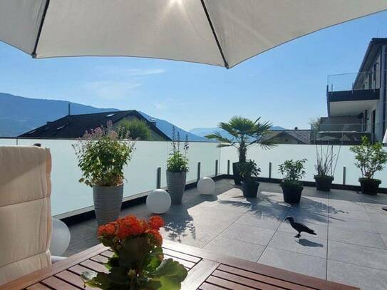 Stilvolles Wohnen mit Mondseeblick am Höribachhof - elegante Terrassenwohnung zu mieten!