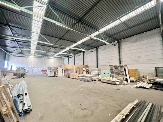 416 m² + 417 m² oder 833 m² Halle (unbeheizt / 5,50m - 6m) / Werkstatt / Produktion / etc. zu mieten!