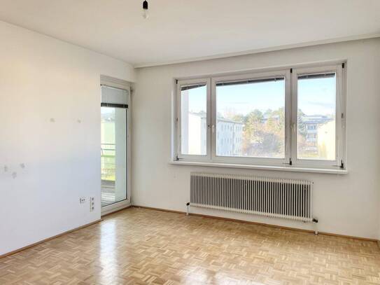 ​​​​​​​PROVISIONSFREI VOM EIGENTÜMER! SANIERUNGSBEDÜRFTIGE 3-ZIMMER WOHNUNG MIT BALKON!