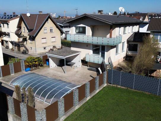 Großzügiges Einfamilienhaus mit Swimmingpool