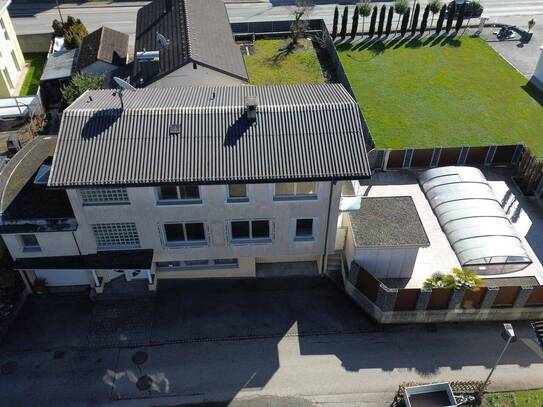 Großzügiges Einfamilienhaus mit Swimmingpool