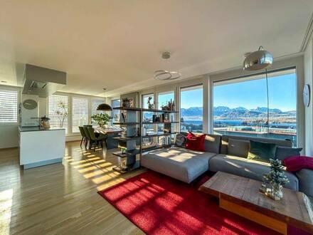 Gmunden: Penthouse mit 180° See- & Bergpanorama