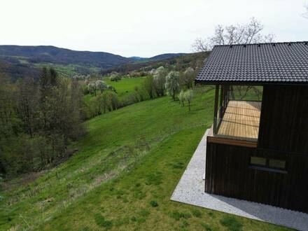 DER PERFEKTE RÜCKZUGSORT MIT UNVERBAUBAREM AUSBLICK - LANDHAUS IN ABSOLUTER RUHELAGE