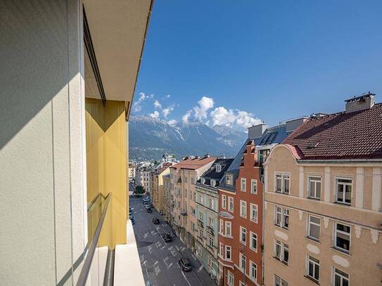 Stadt Carré Wilten: Microapartment mit Loggia und hochwertiger Möblierung