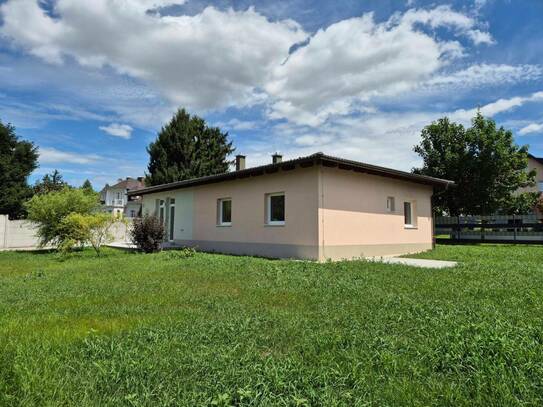 BUNGALOW IN RUHIGER SACKGASSE MIT SCHÖNEM, EBENEN GARTEN