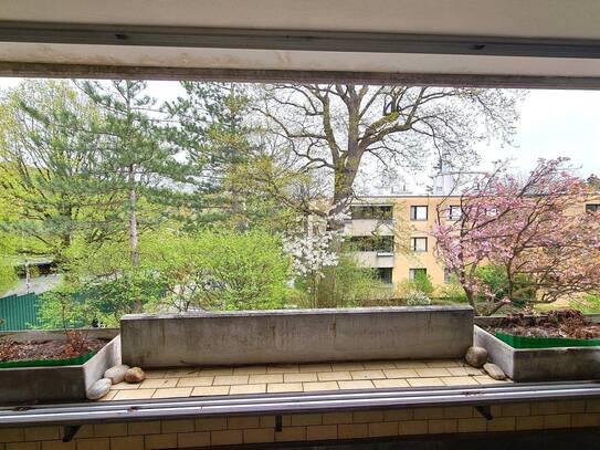 Dornbach - Drei Zimmerappartement mit großzügiger Loggia - Zentrale Grünruhelage!