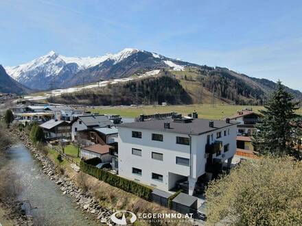 Moderne, neuwertige Büro-, Praxisfläche-, Geschäftsfläche in Kaprun, Hubtisch, großer Lagerraum ca. 107 m2 zu vermieten