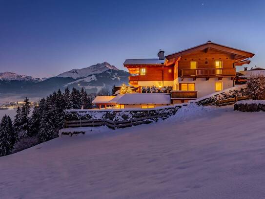 Landhaus Villa mit Tiefgarage und unverbaubarem Bergblick