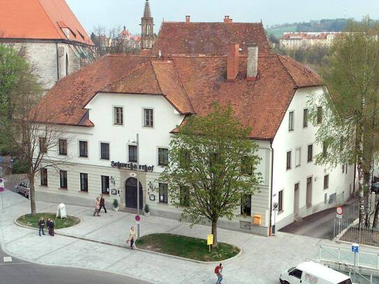 WILLKOMMEN IM "SCHWECHATERHOF" – IHREM TRADITIONELLEN GASTHAUS IM HERZEN VON STEYR!