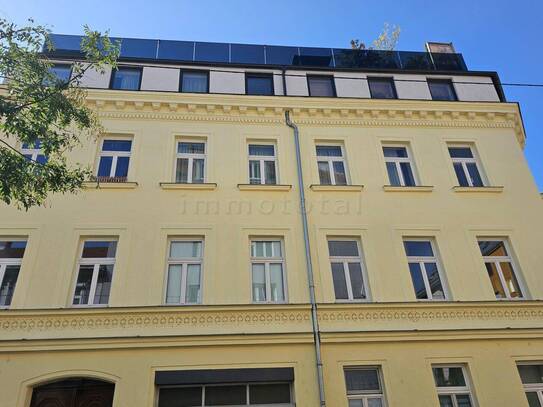 Nähe Elterleinplatz / Beheimgasse: Helle 3 Zimmer-Wohnung mit Sanierungsbedarf